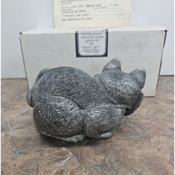 W.T. Wilson - Willow Wood Collection - Pewter Bobcat Den Figurine - WTW- 1994 - Picture 7 of 10